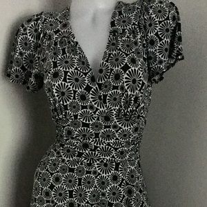 Muggy L  Black & White Polyester/Spandex Dress  6